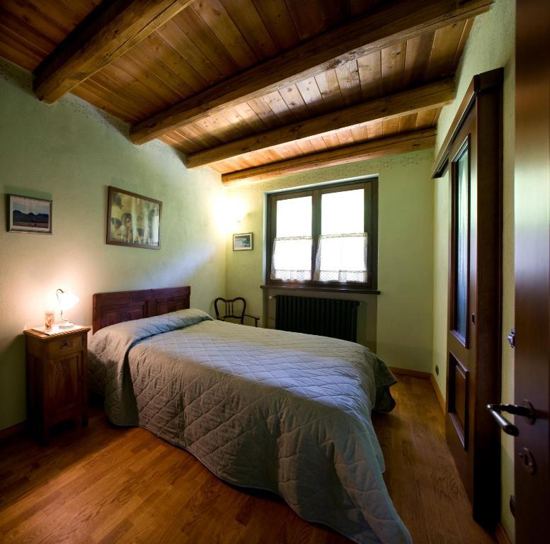 Cascina Il Ginepro Guest House Sinio Cameră foto